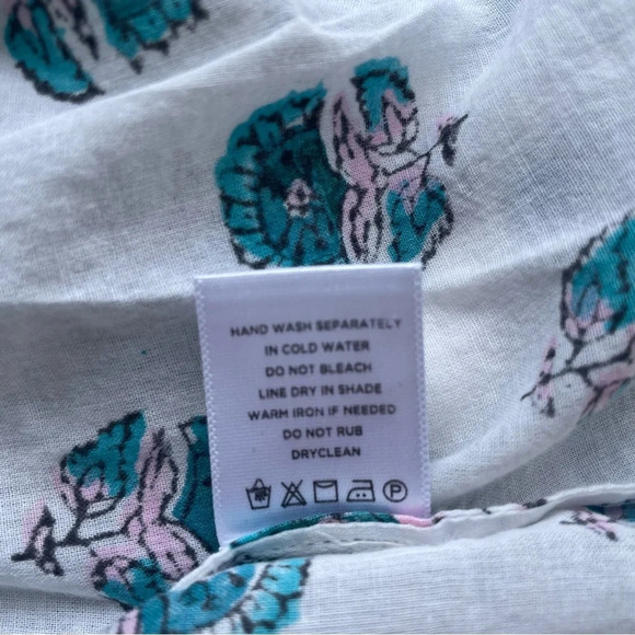 Roberta Roller Rabbit white with blue block print top 33235 - Picture 5 of 5